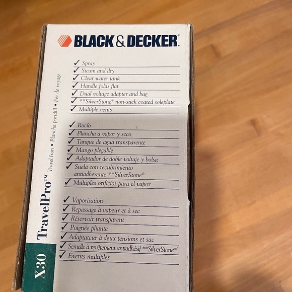 NWT Travel Iron by Black & Decker - Picture 7 of 7